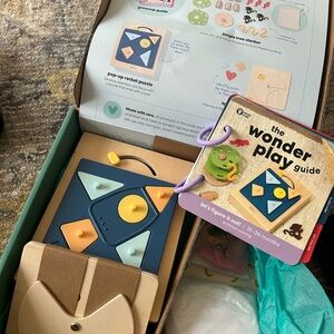 Kiwico let’s figure it out panda crate